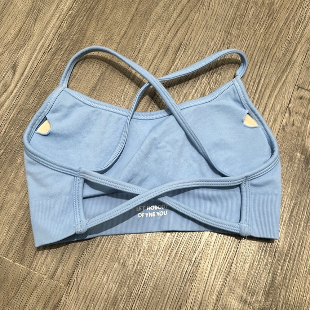 DFYNE dynamic sports bra